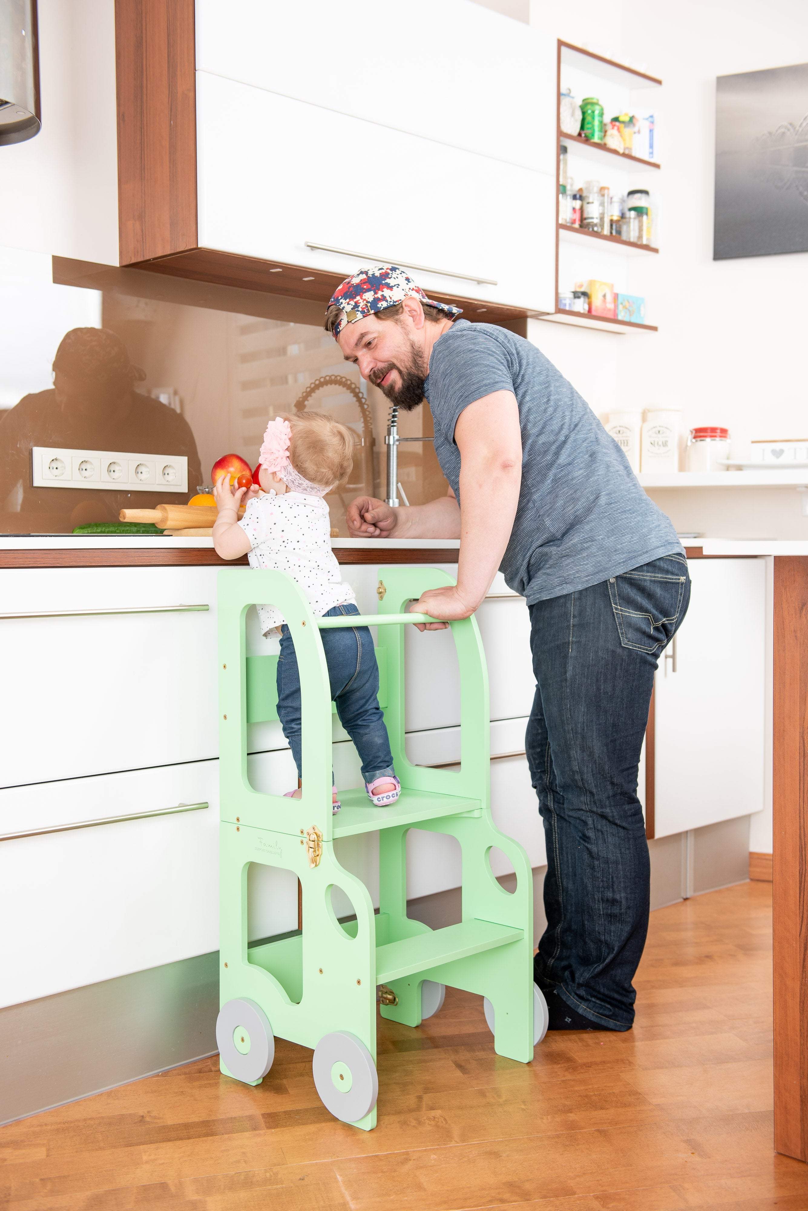 Autós tanulótorony és tanulóasztal – több színben – Family-scl Family-scl