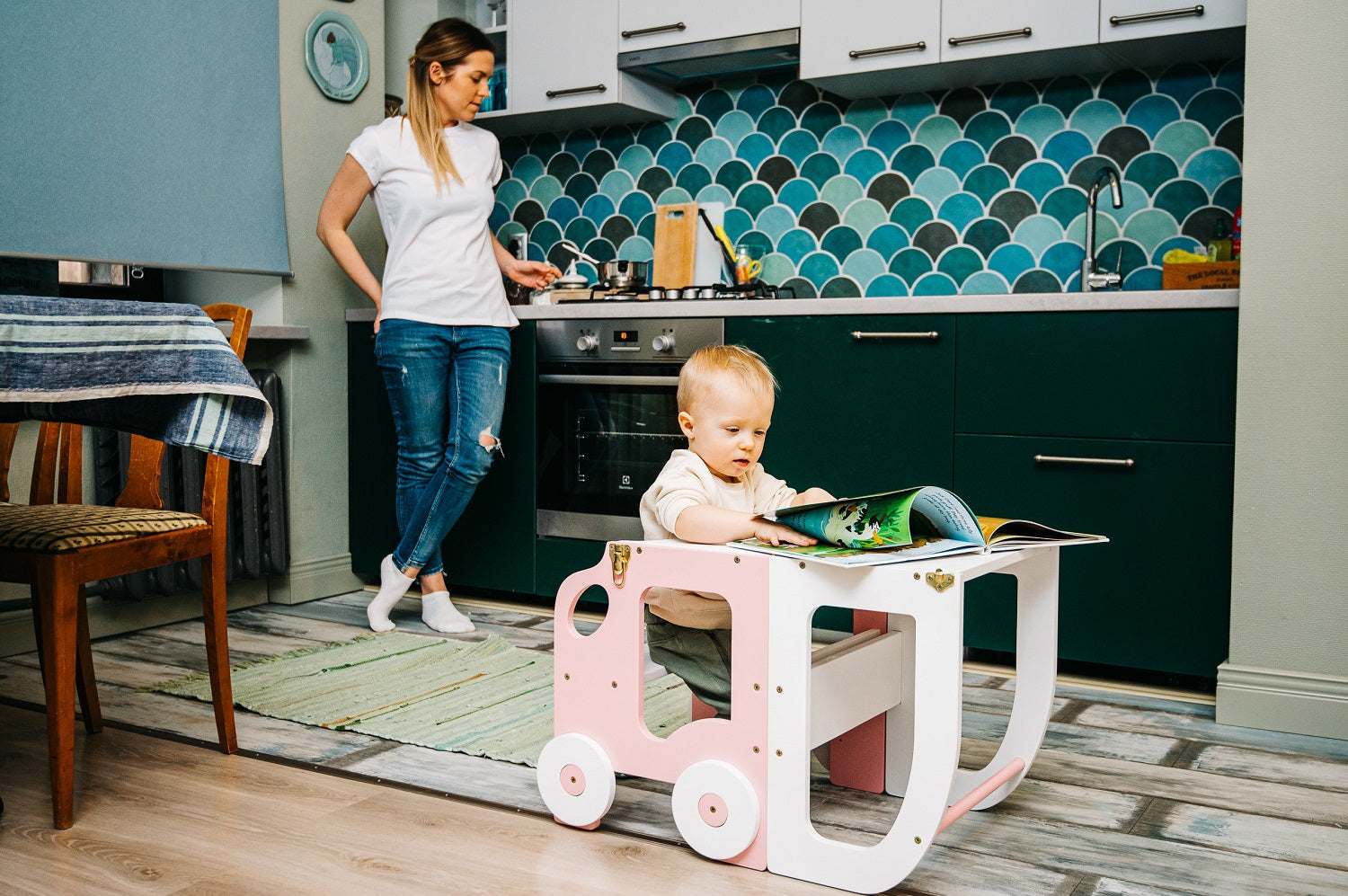 Autós tanulótorony és tanulóasztal – több színben – Family-scl Family-scl