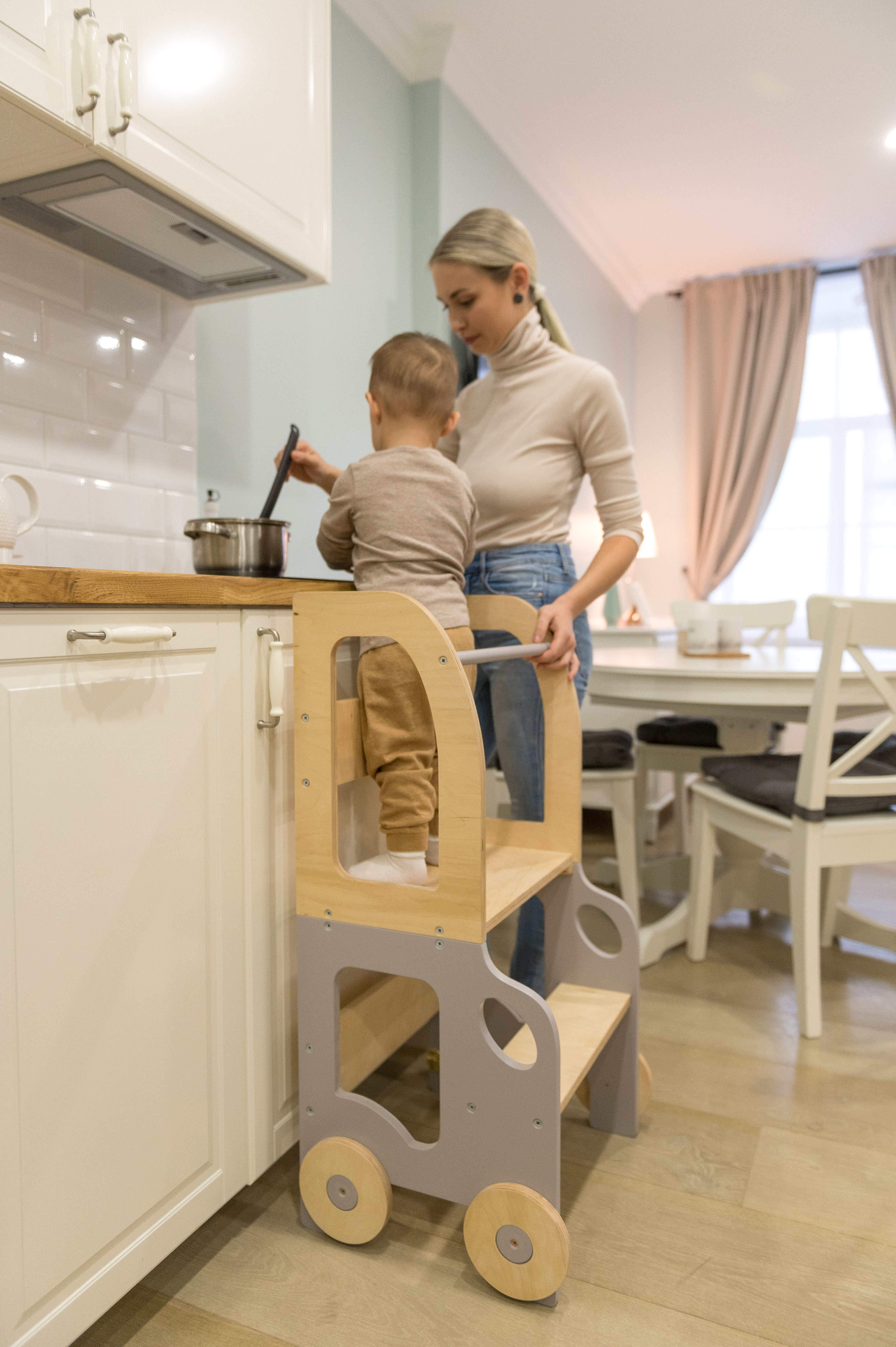 Autós tanulótorony és tanulóasztal – több színben – Family-scl Family-scl