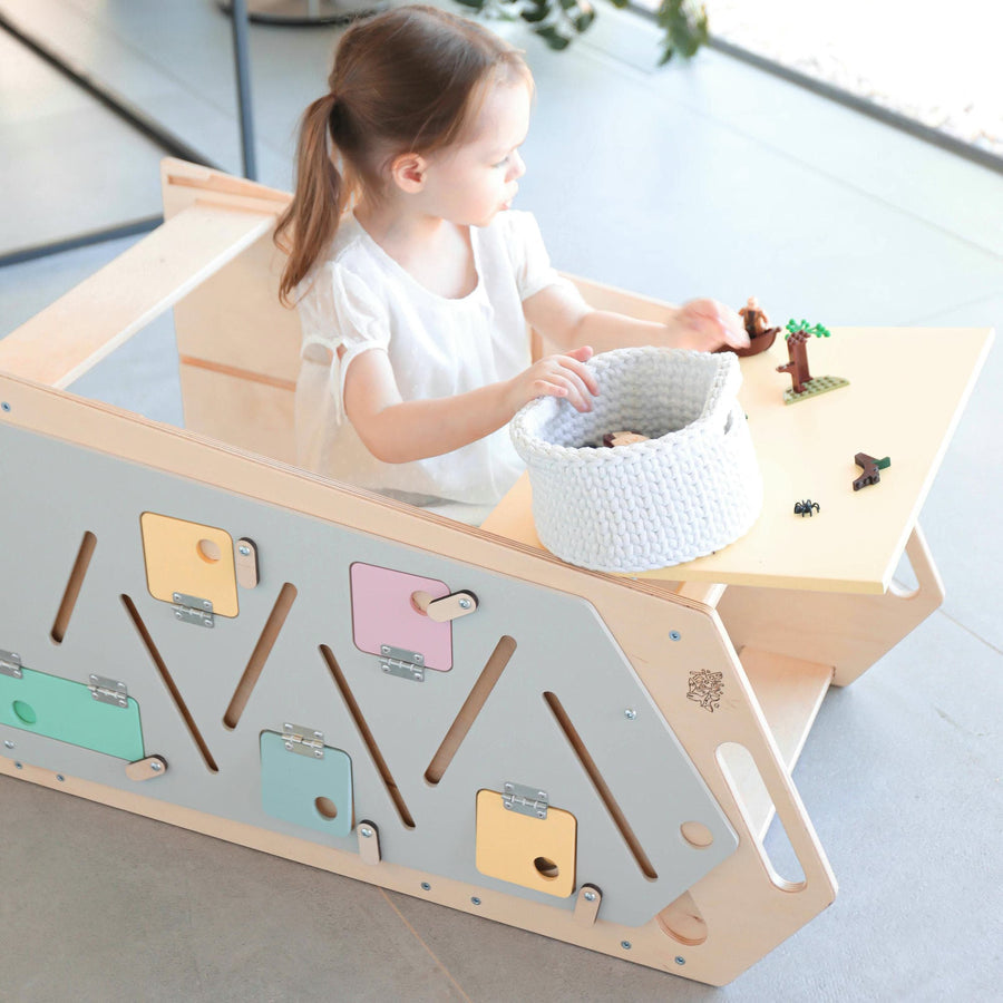 Play XL tanulótorony, asztal és szék – vanília BusyKids
