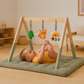 Montessori játszóhíd függő játékokkal BusyKids
