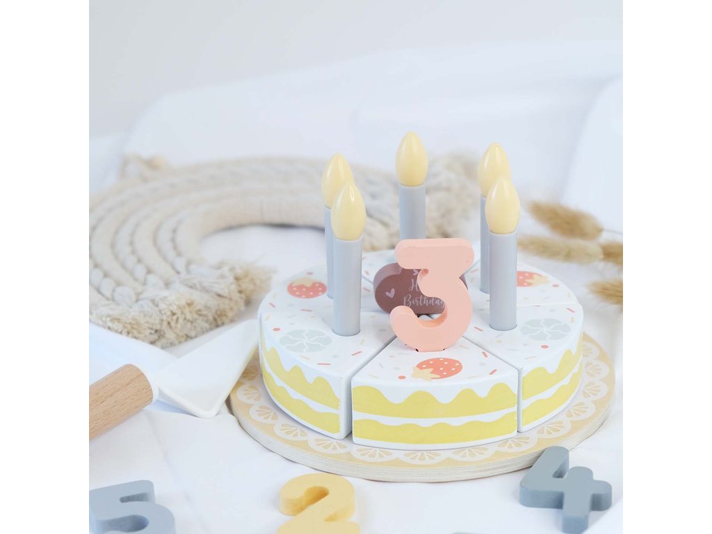 Fa játék születésnapi torta – BusyKids