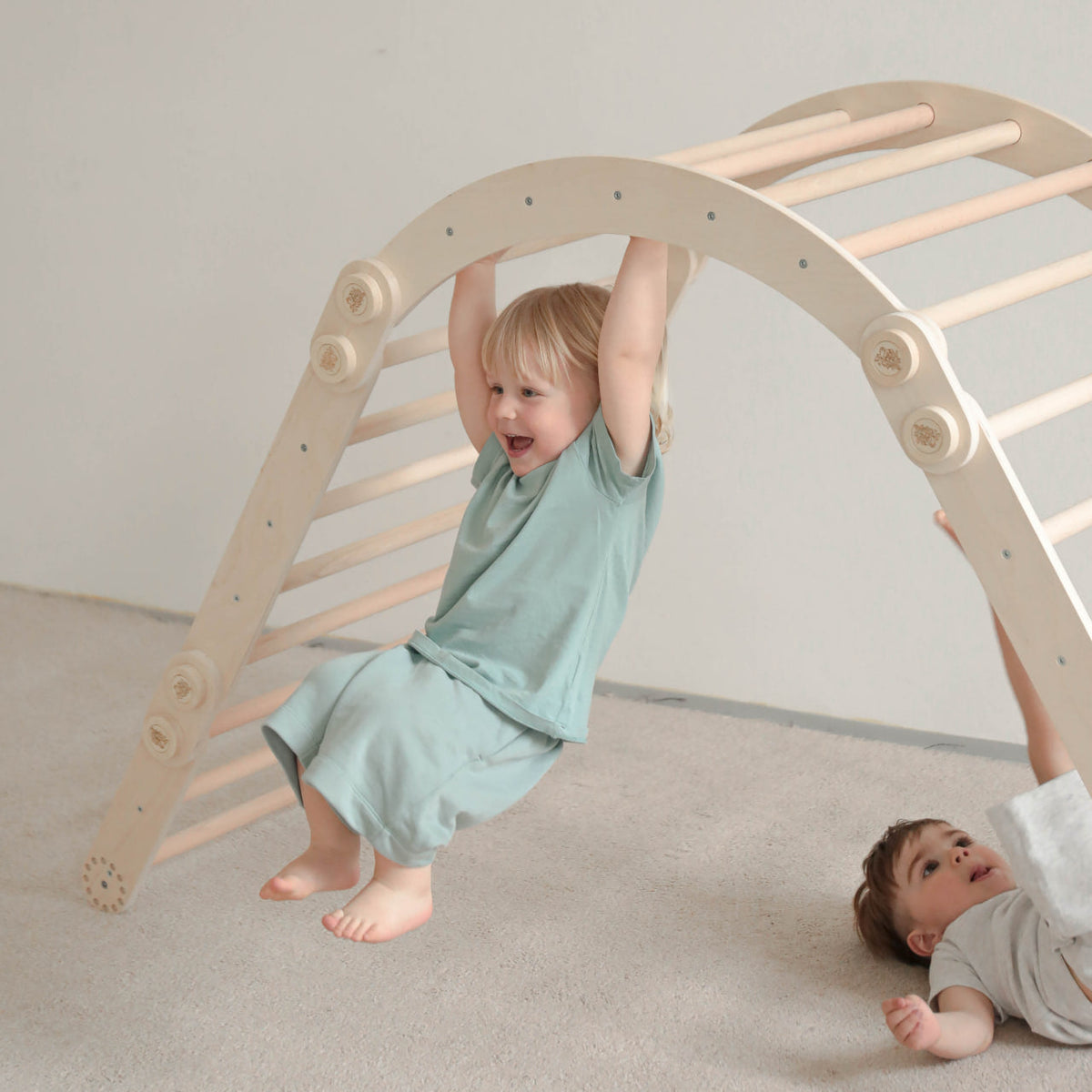 Flexi fa mászóka gyerekeknek – L szett – BusyKids