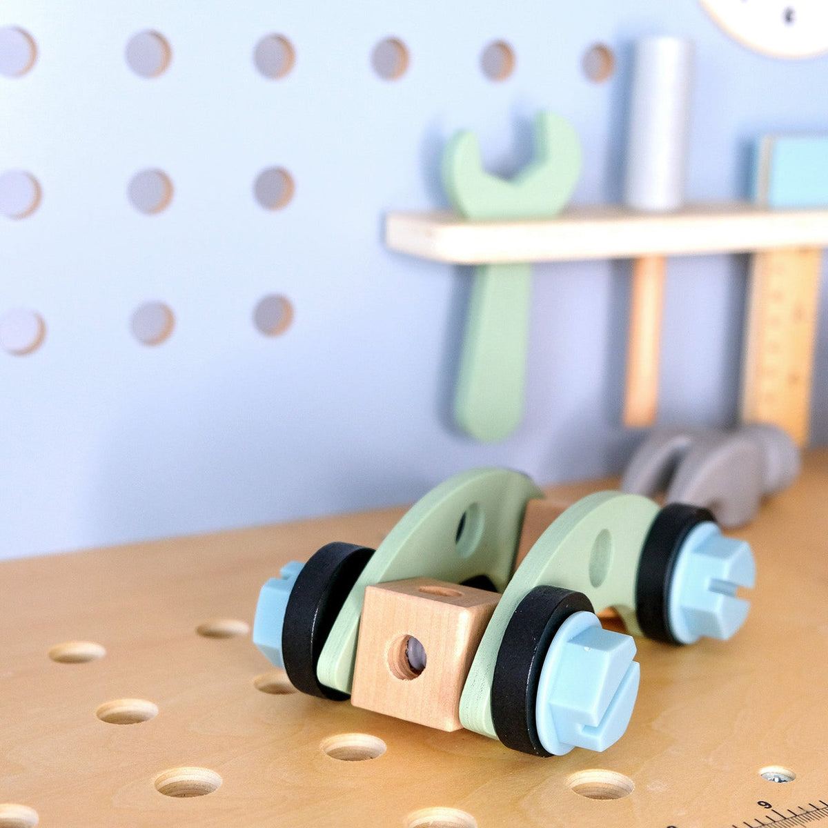 Játék barkácspad gyerekeknek – BusyKids