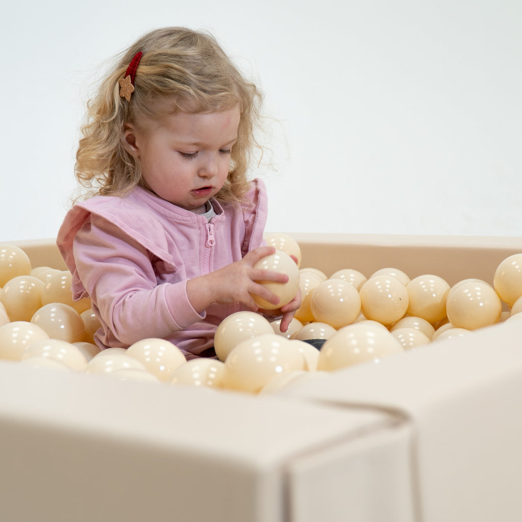 Habszivacs labdamedence – bézs – IGLU