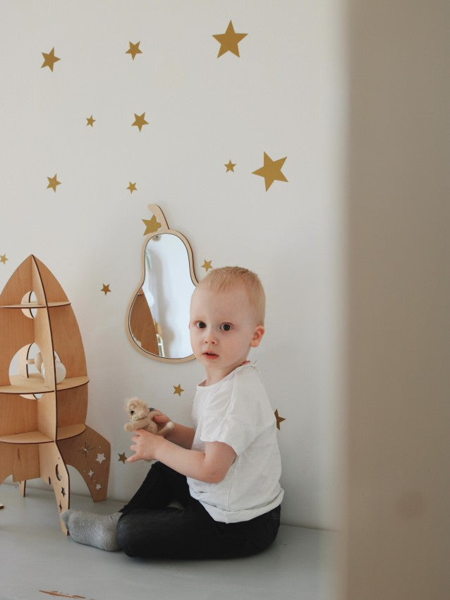 Kids Room Pear Mirror – Child-Friendly Acrylic & Wood