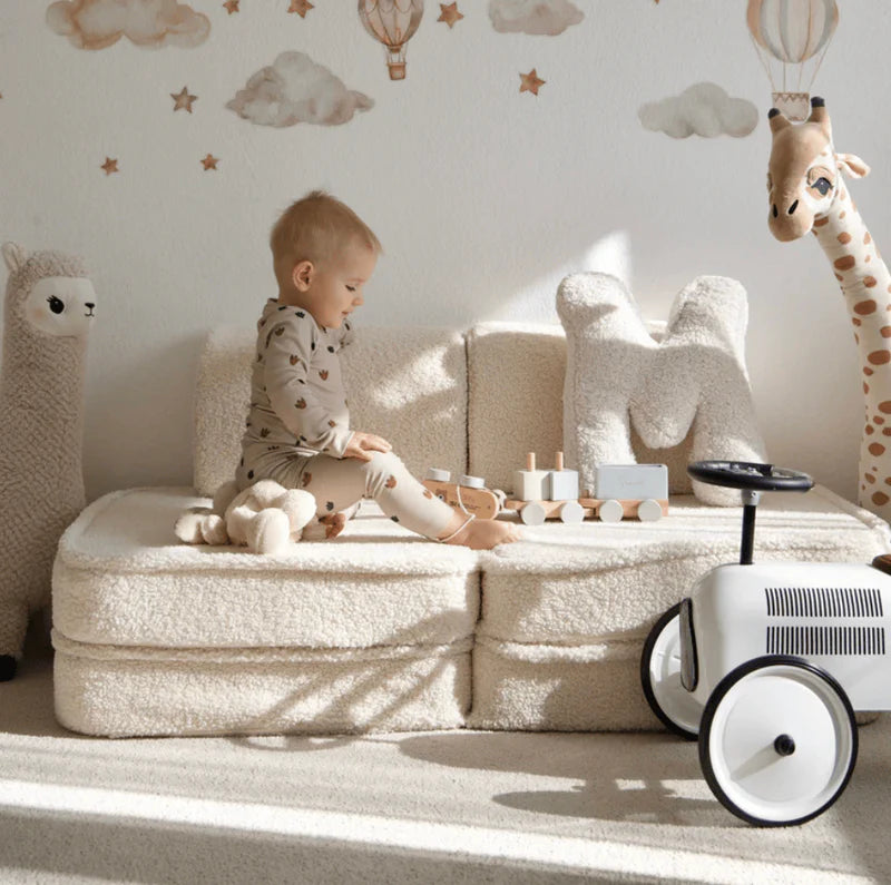 Kis moduláris kanapé gyerekeknek – Bearly Cream, bundás krém – MeowBaby