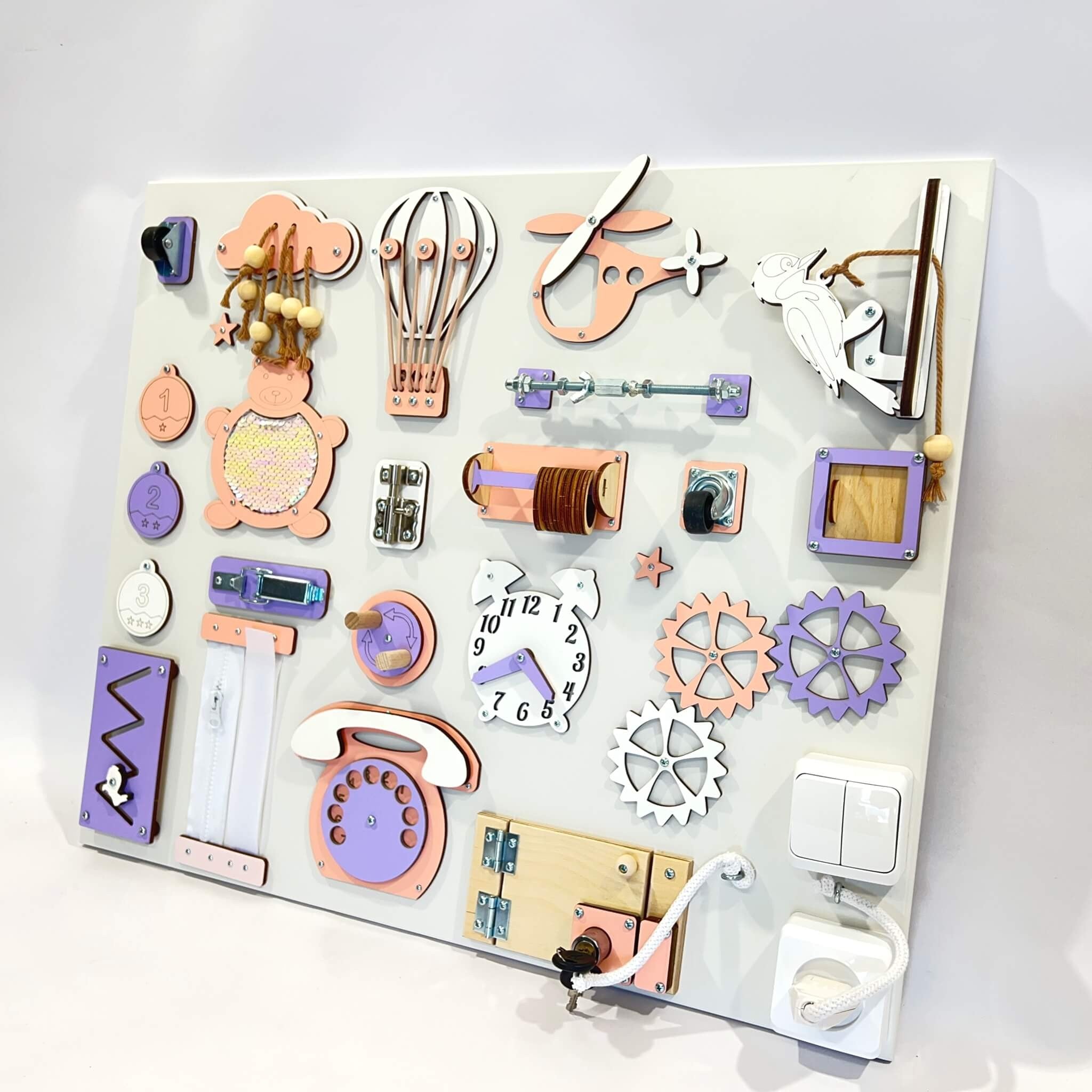Montessori Marvel busy board (50×60 cm)
