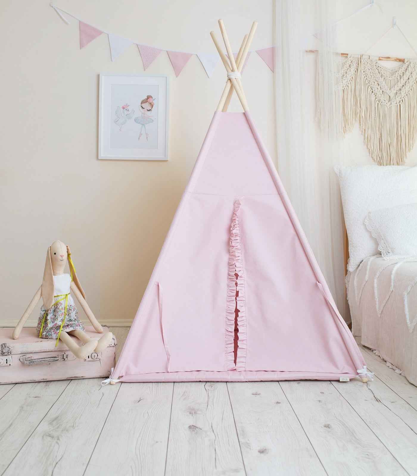 Pink Frill Teepee Tent
