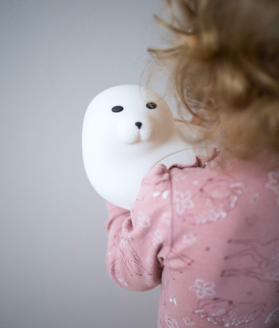 Seal Silicone Lamp with Remote - White