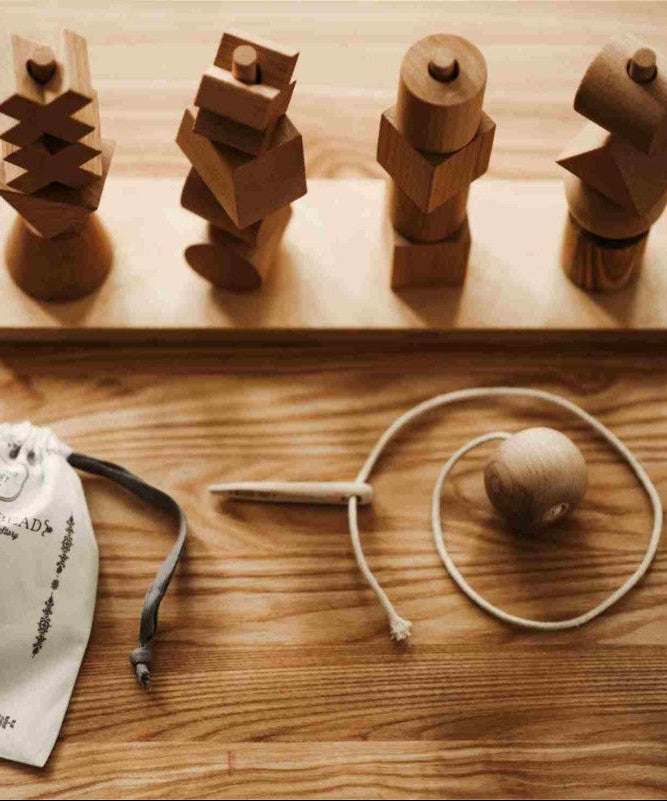 Wooden Threading Needle XL